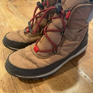 Sorel Youth Snow Boots. Size 6.